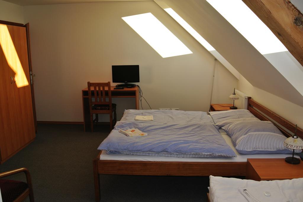 Penzion U Farmare Hotel Chotoviny Room photo